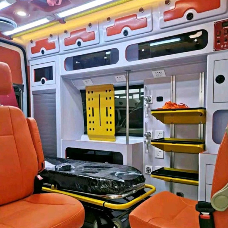 田东长途救护车护送病人租赁价格