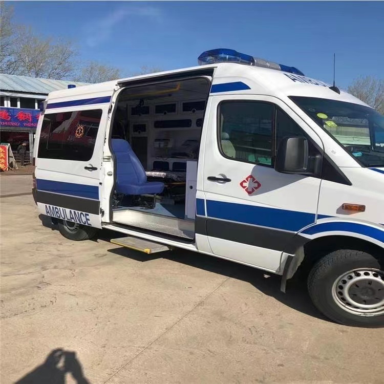 田东私人长途救护车出租转院回家